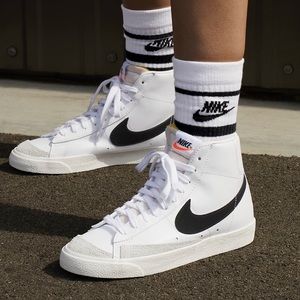 Nike Blazer Mid '77